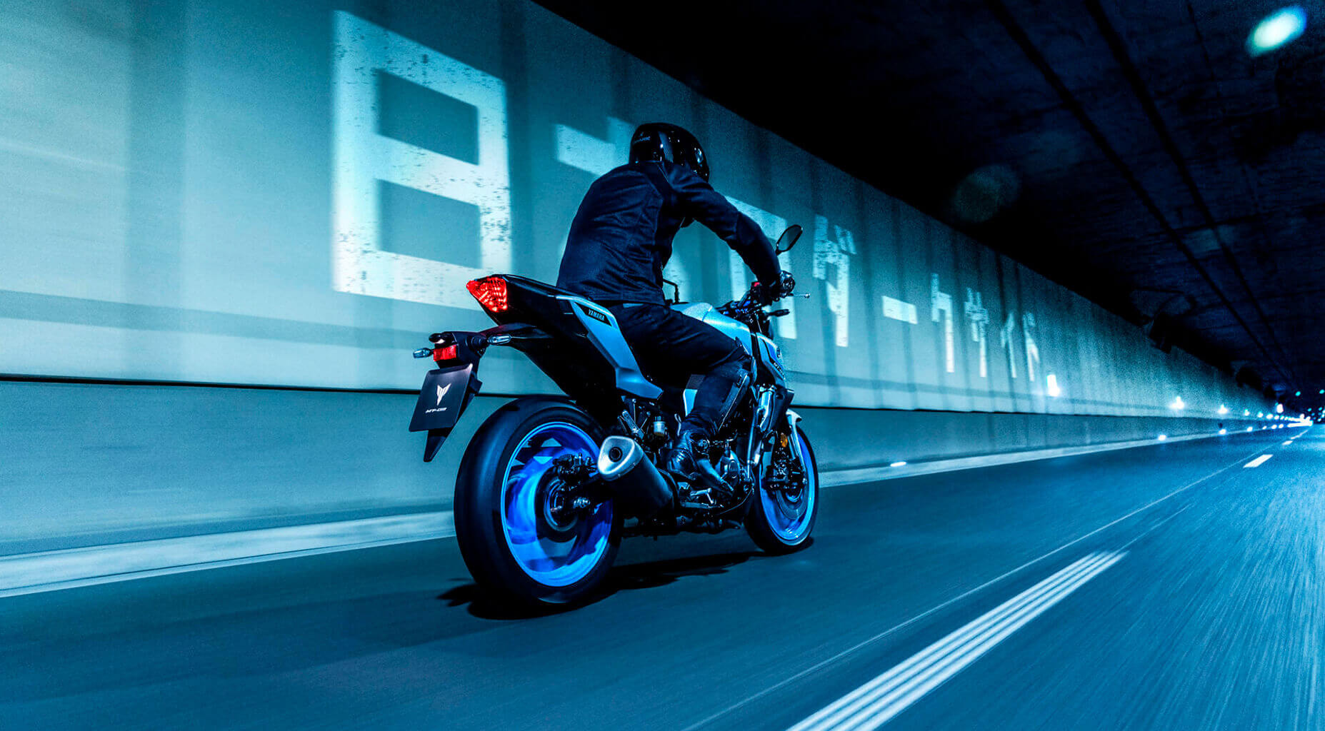 Detalle MT-09 asiento y tanque