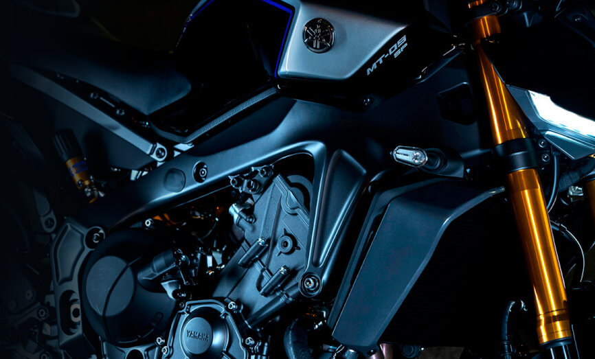 Detalle MT-09 asiento y tanque